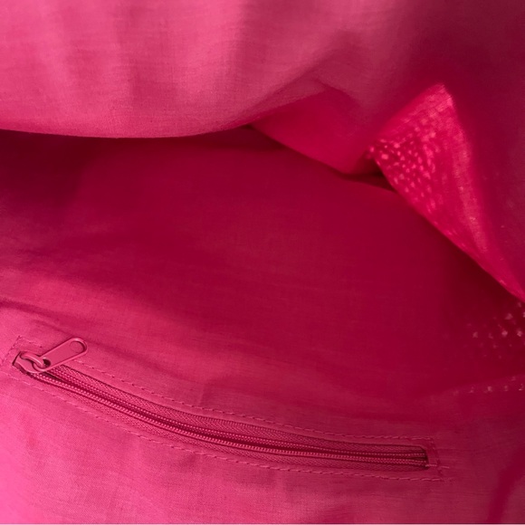 NWT tote - Picture 2 of 4